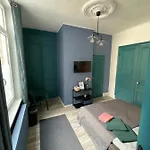 Artiz Bed & Breakfast 3*