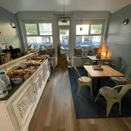 Bed & Breakfast Artiz