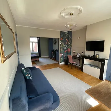 Artiz Bed & Breakfast 3*